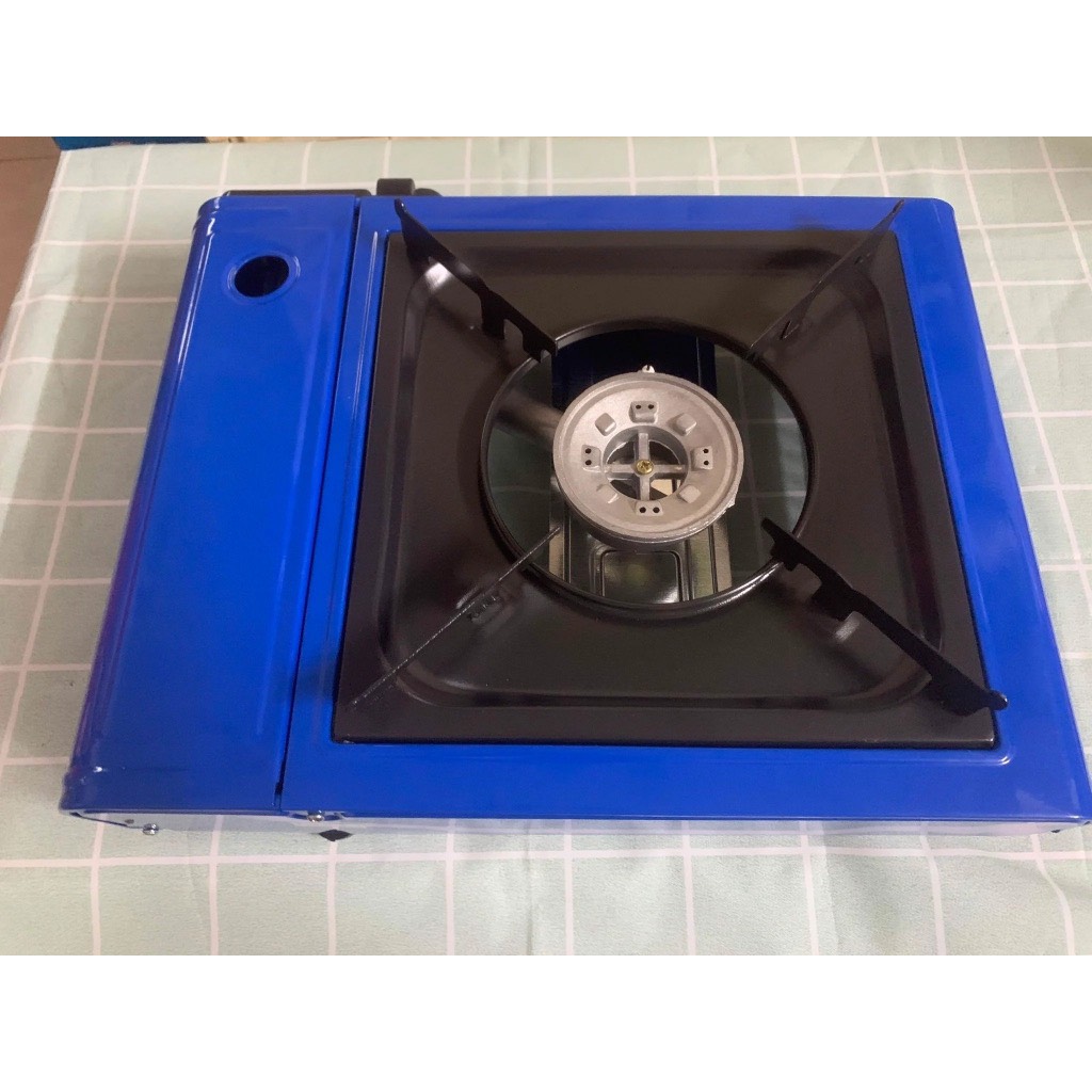 Ga mini sơn xanh và đỏ