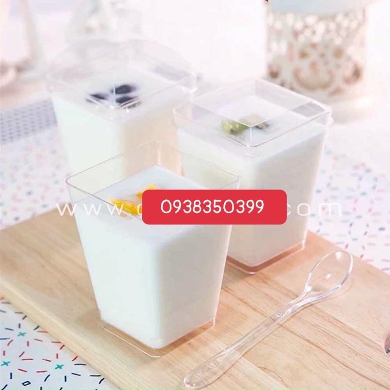 Ly nhựa mousse vuông BN24