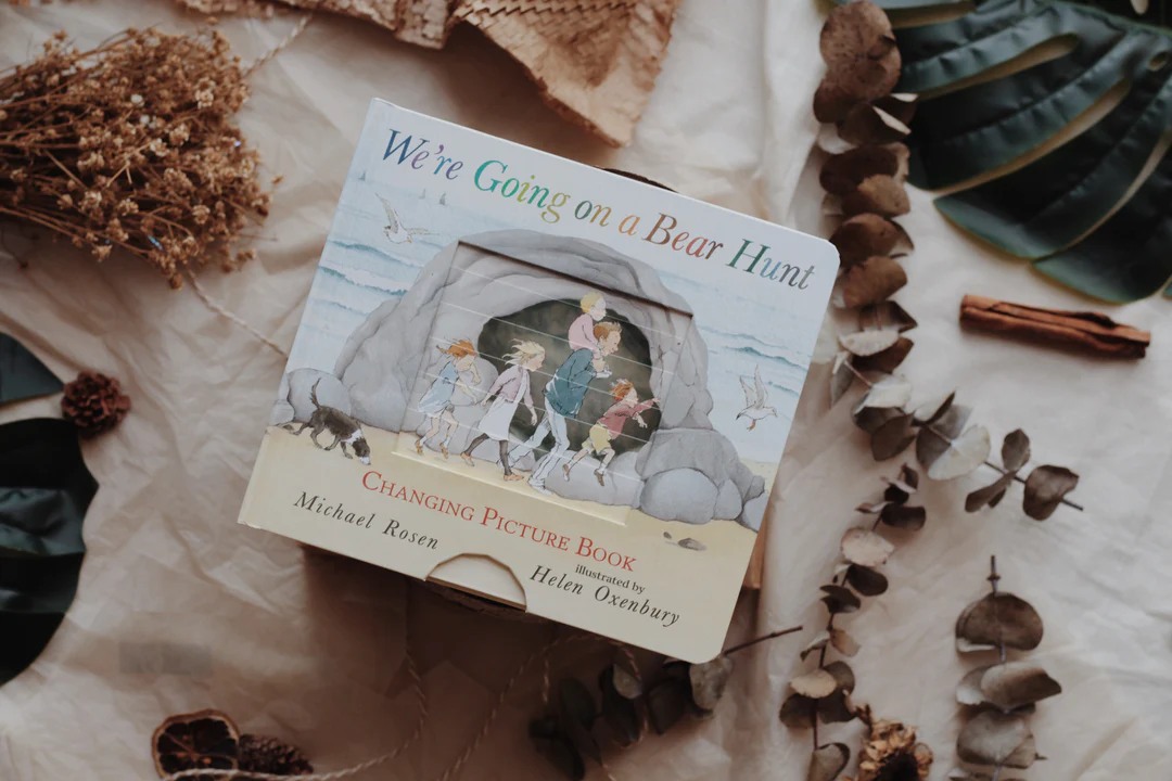 We're Going on a Bear Hunt: Changing Picture Edition