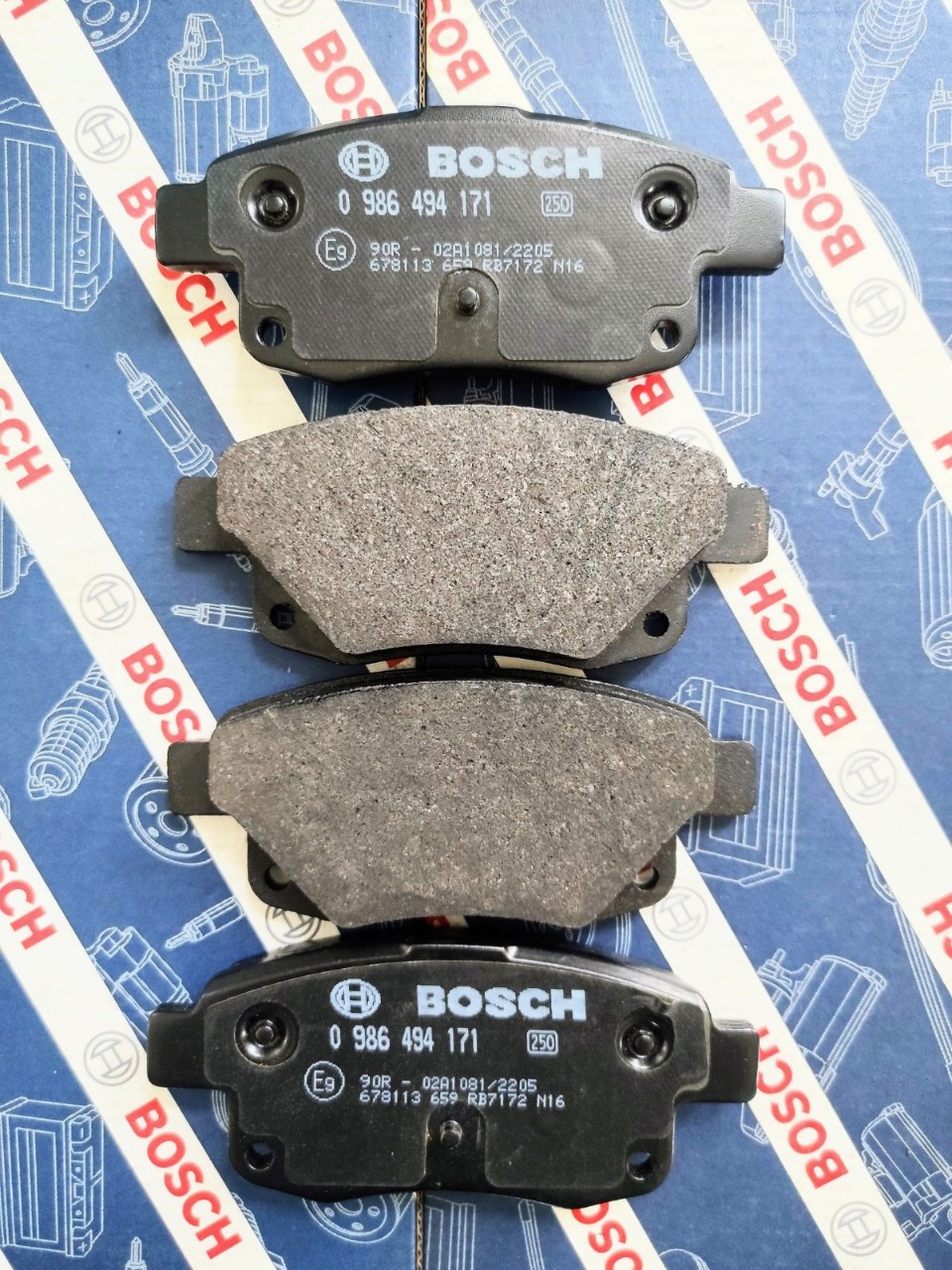 Bố Thắng Sau Ford Transit Kèm Cảm Biến Báo Mòn (2007-2019) - Bosch BP 4171