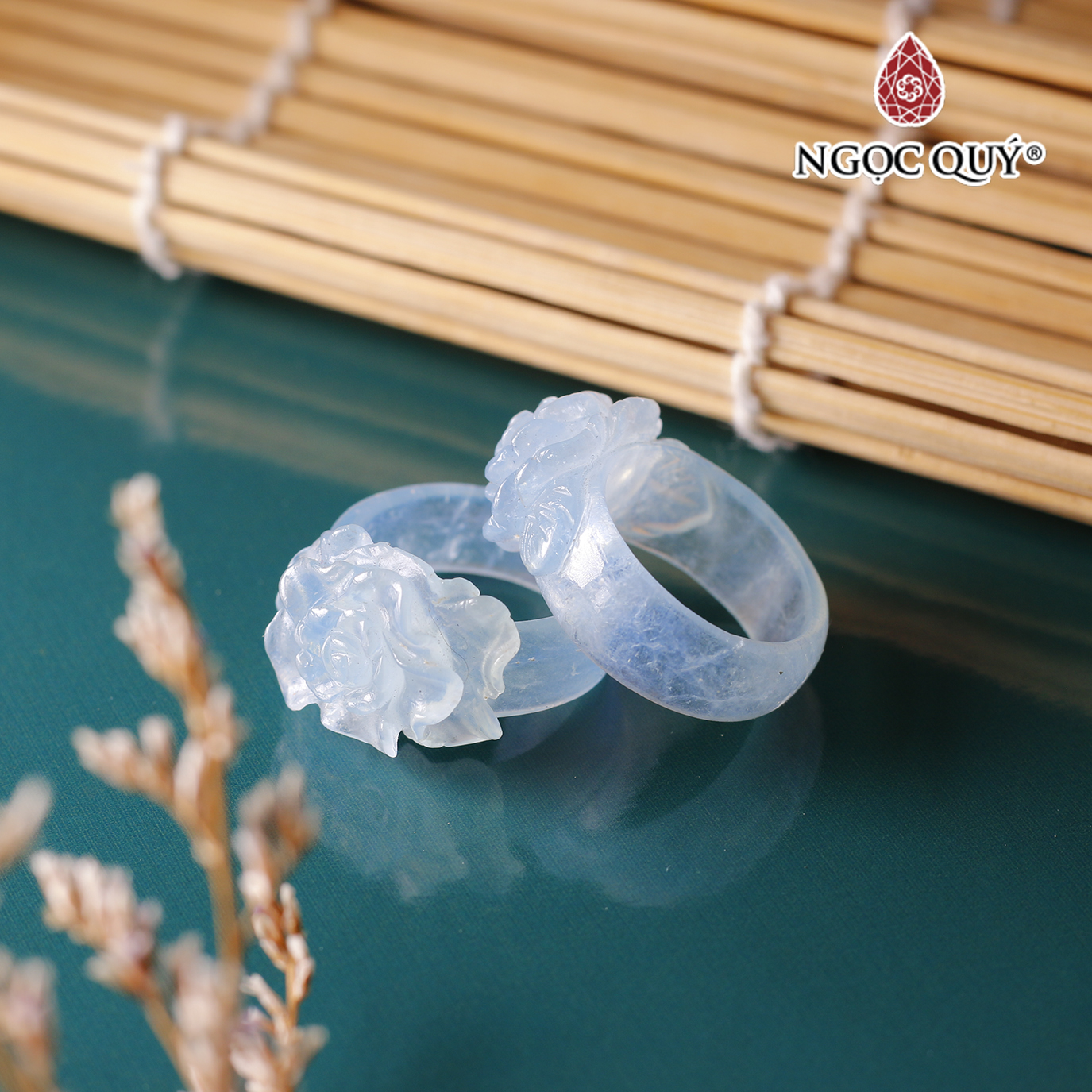 Nhẫn đá khắc hoa đá aquamarine ni 16 mệnh thủy, mộc - Ngọc Quý Gemstones