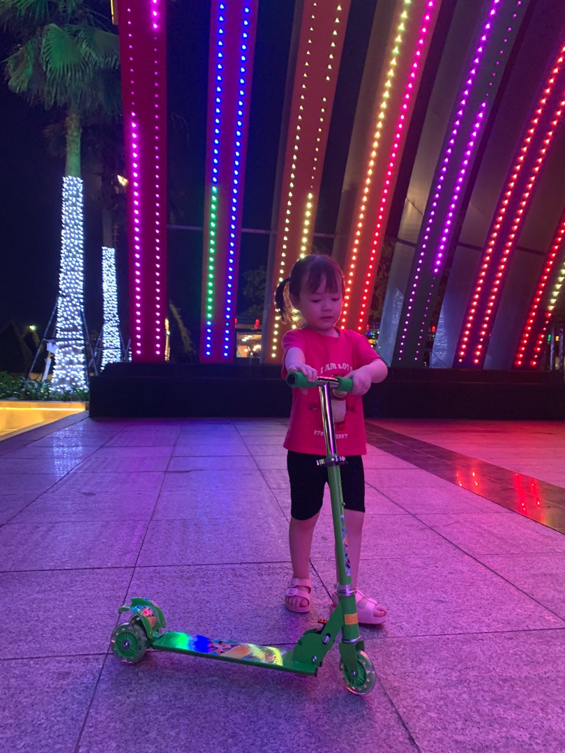 Xe Scooter Cho Bé Centosy 951 Dành Cho Bé Dưới 40Kg, Có Bánh Phát Sáng, Điều Chỉnh Được Chiều Cao