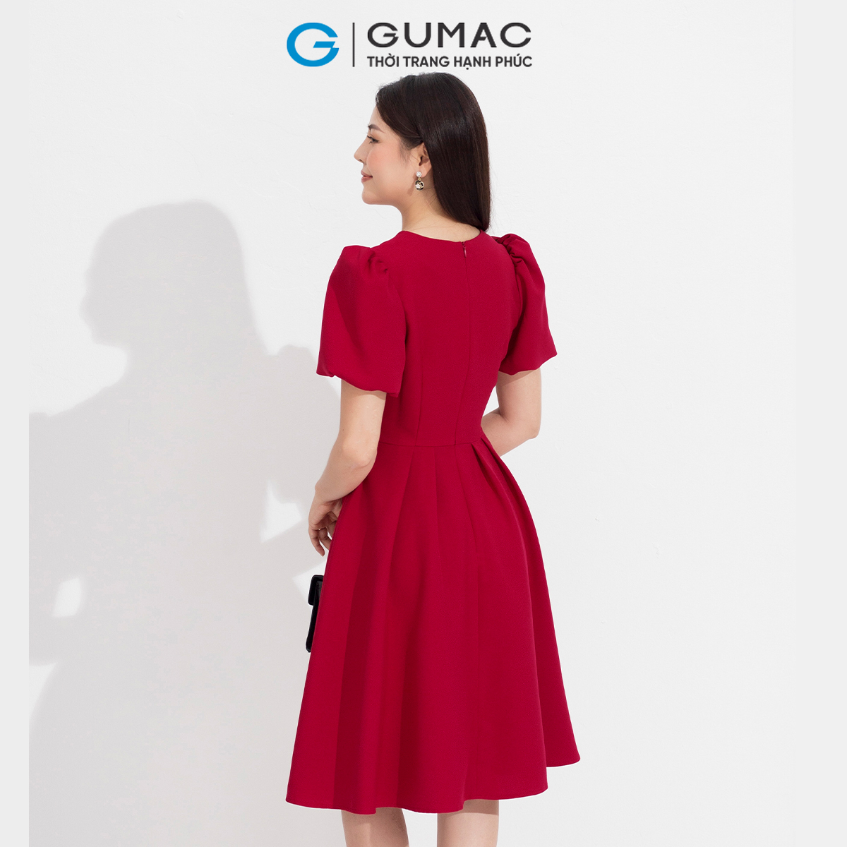 Đầm tay bí chiết ly thời trang GUMAC DD05007