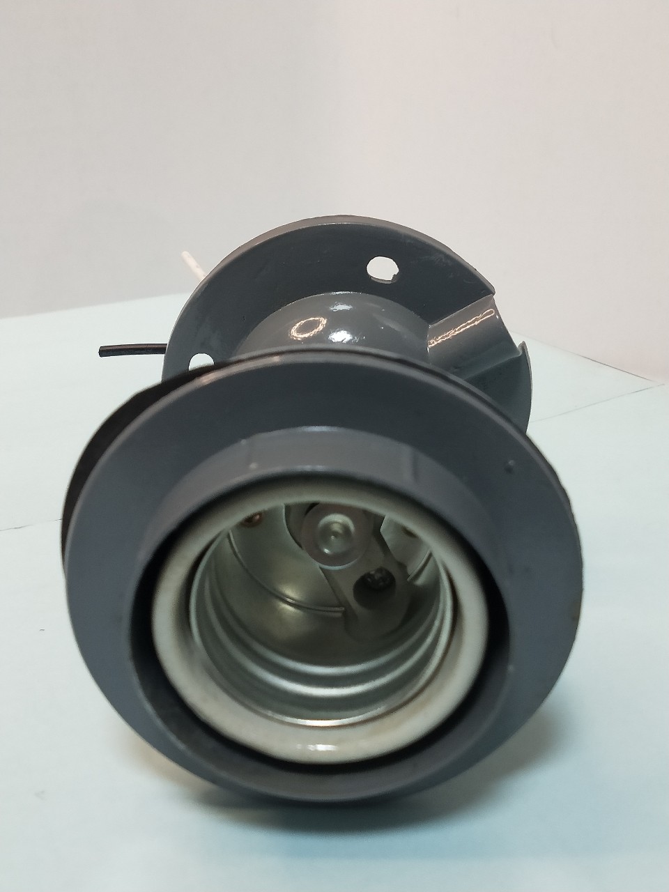 Đui đèn ly ngồi công nghiệp đuôi E27 và E40