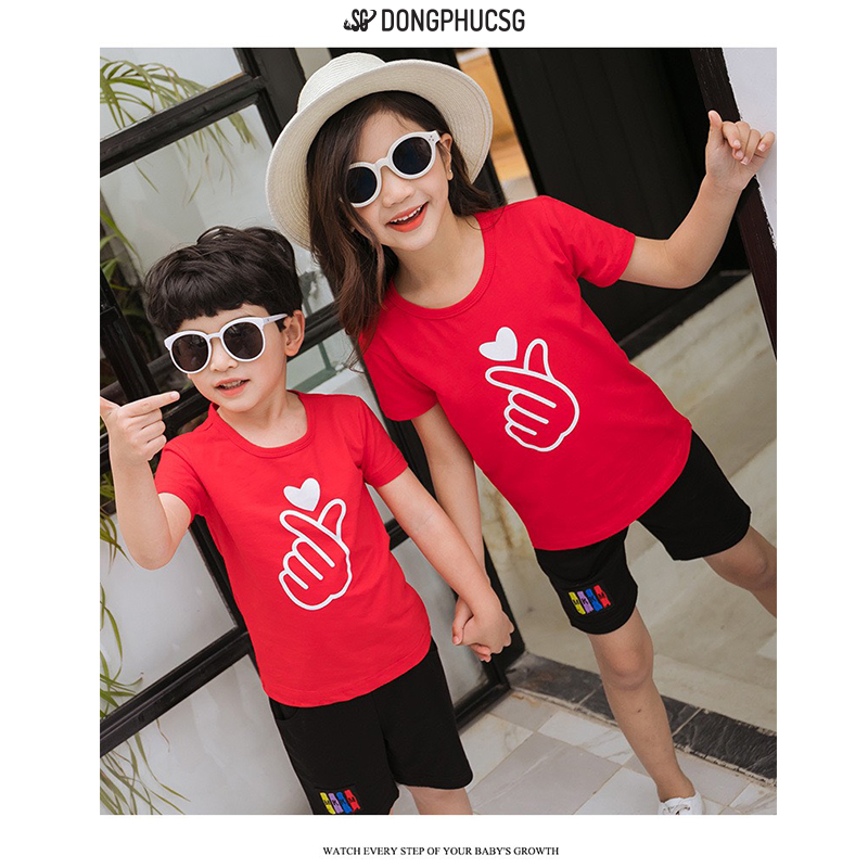 Áo thun gia đình màu đỏ bắn tim GD402D thun cotton dày dặn DONGPHUCSG