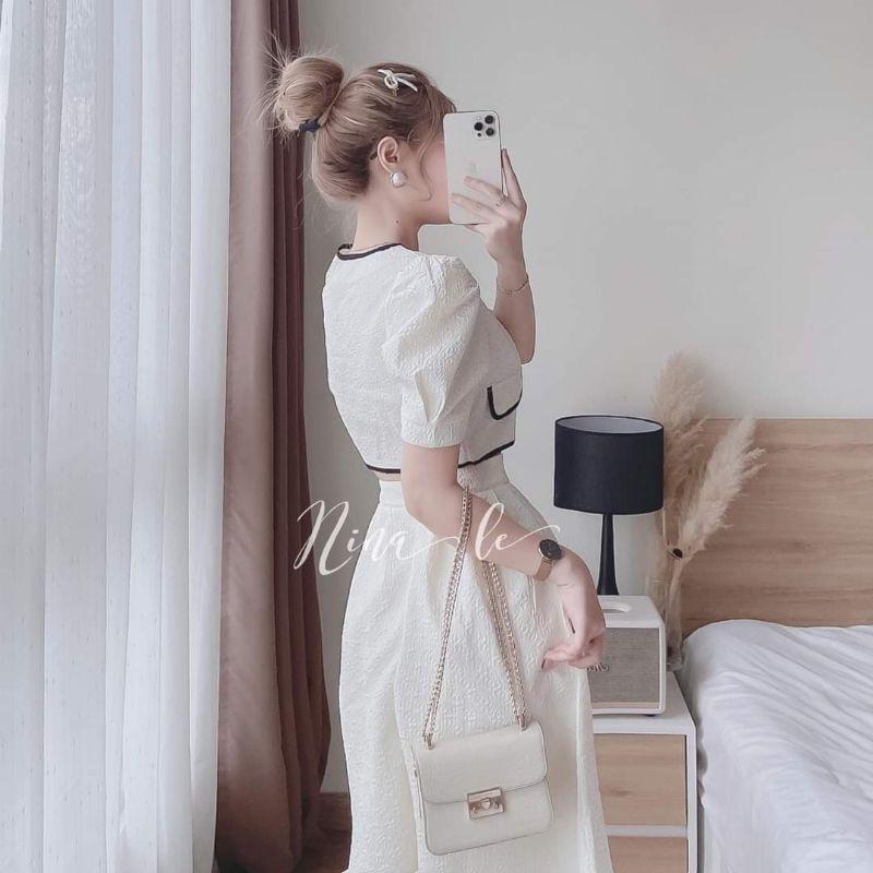 SET ÁO CROPTOP VIỀN XỐP VỚI CHÂN VÁY DÀI