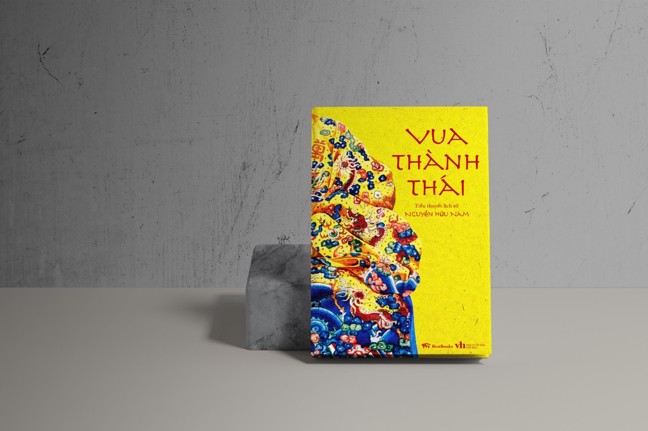 Combo Vua Thành Thái + Bùi Kiến Thành : Người Mở Khóa Lãng Du