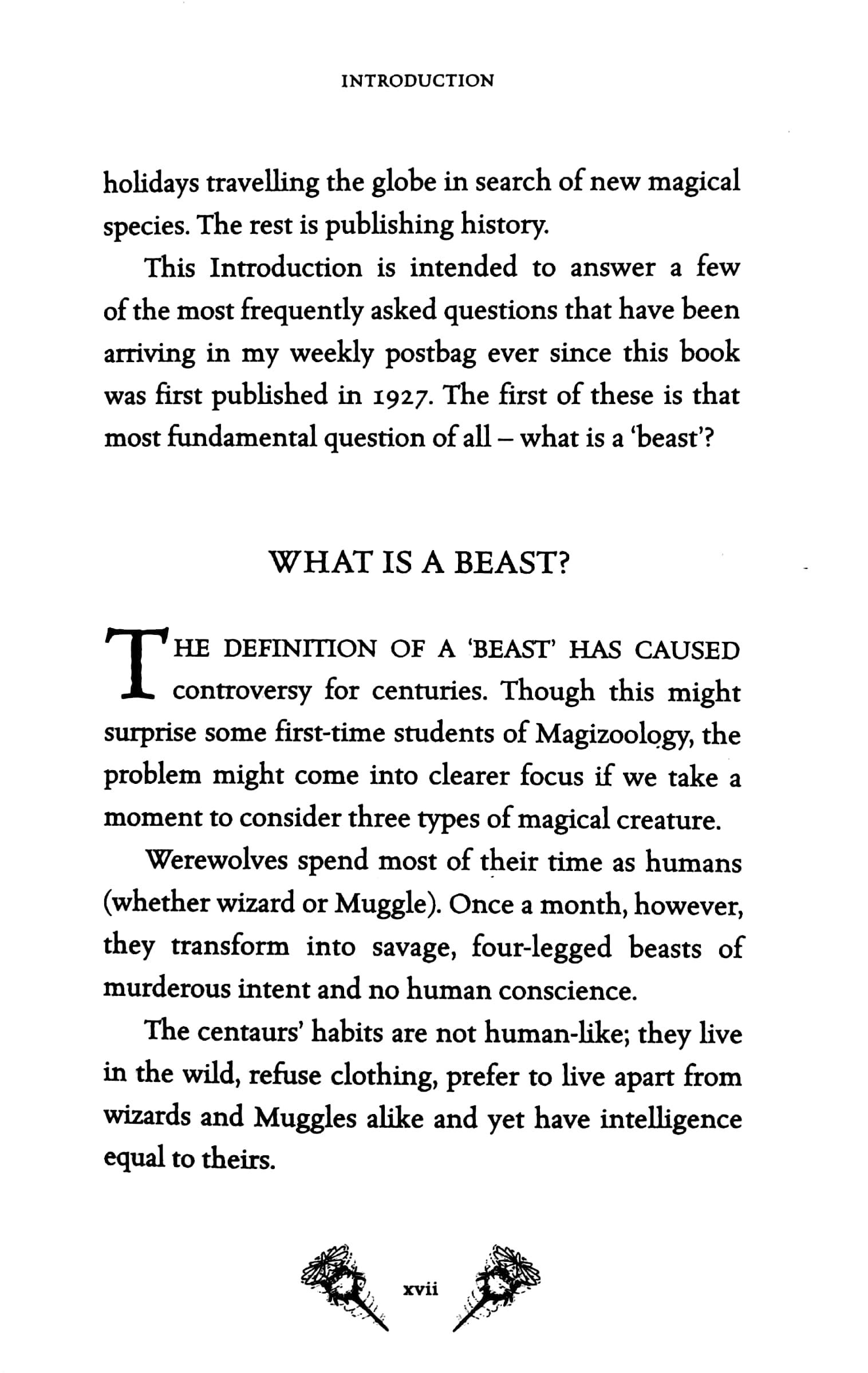 Sách Fantastic Beasts And Where To Find Them: Hogwarts Library Book