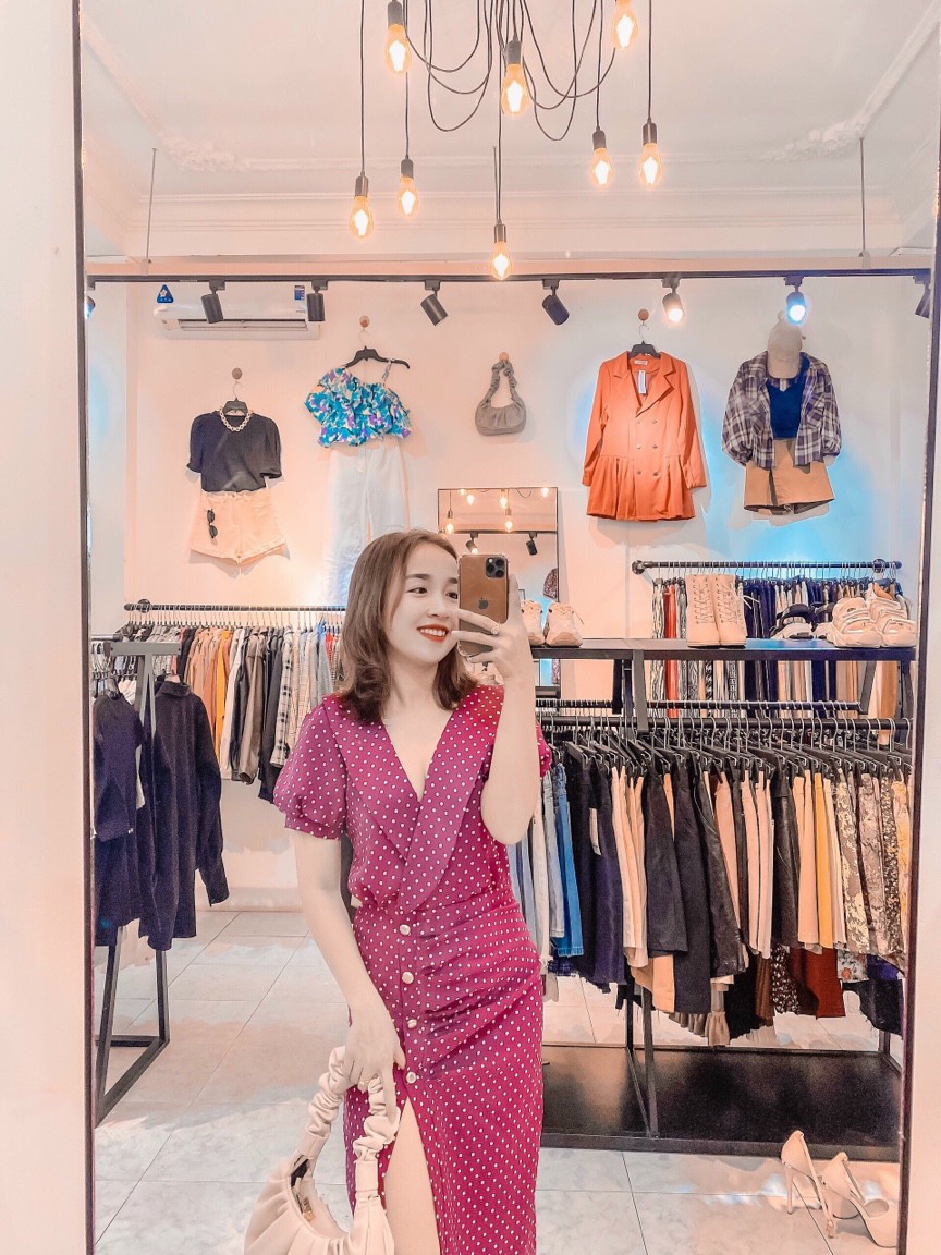 Đầm Body Cổ Chữ V Xếp Ly Thanh Lịch