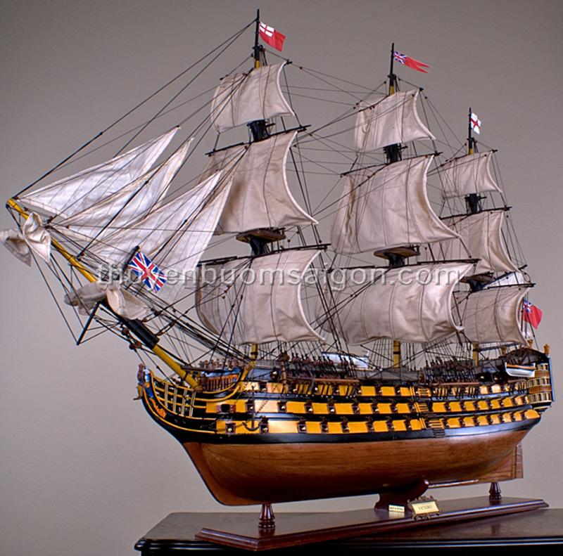 Thuyền buồm phong thủy HMS Victory dài 120cm
