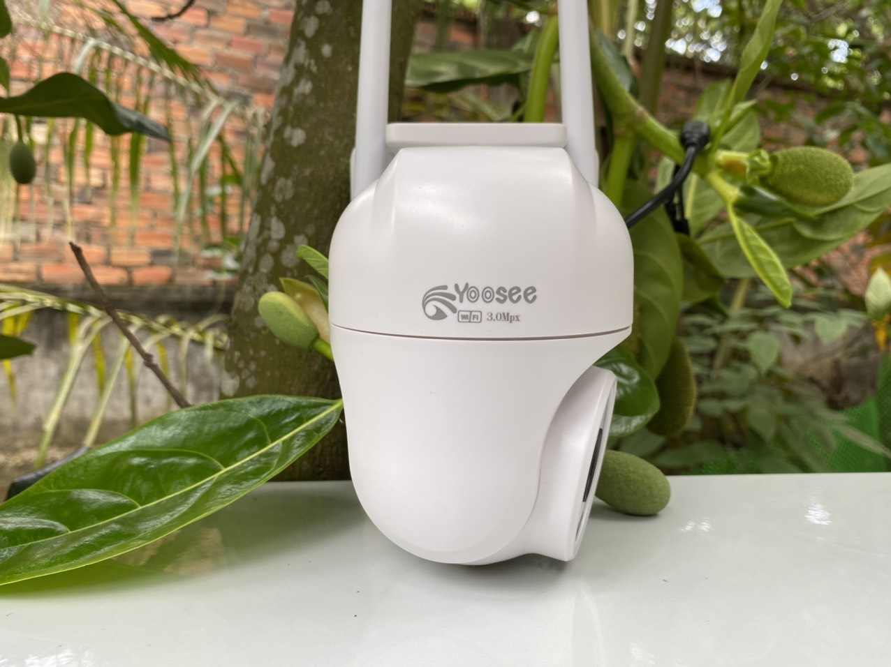 Camera IP không dây ngoài trời Yoosee PTZ 2 Râu FullHD 1080P đàm thoại 2 chiều, xoay 360 phát hiện chuyển động 10 đèn LED Flash và hồng ngoại - Phiên bản 2020 Hàng Nhập Khẩu