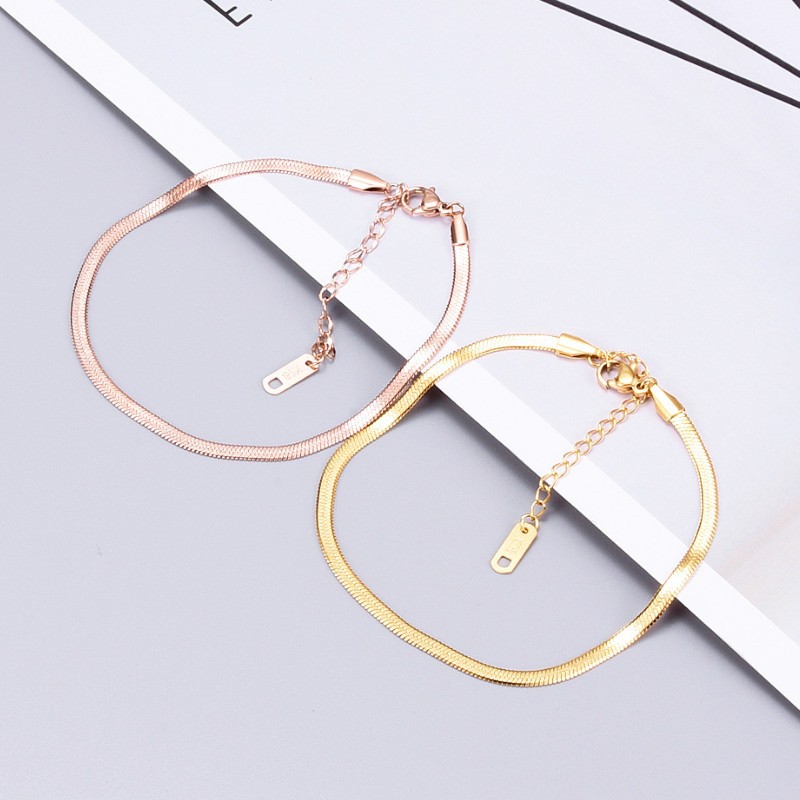 Lắc Tay Mì Titan Ko Đen TT 2762 - 1 Cái