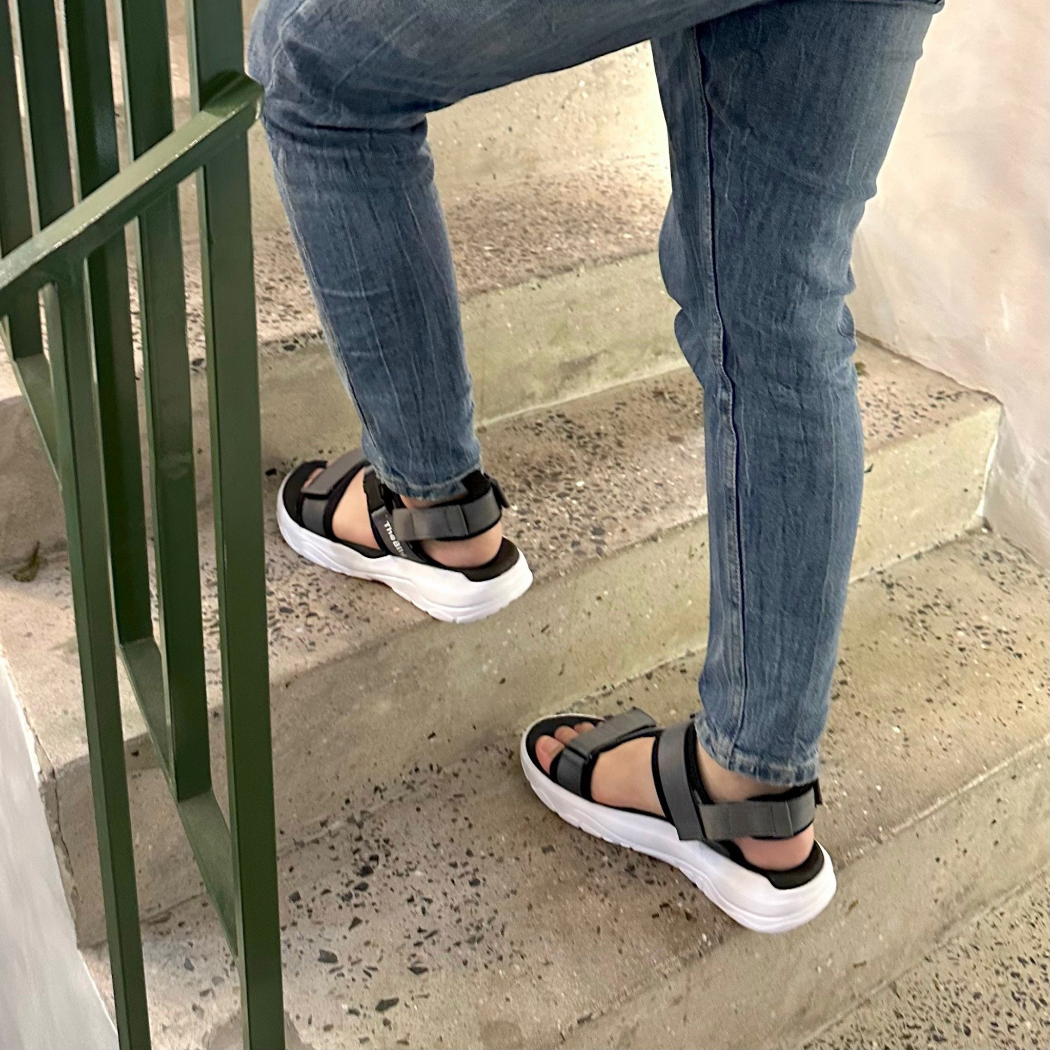 Giày Sandal Nam Nữ Unisex The BiLy Quai Ngang Dây Dù Đế IP Siêu Êm Nhẹ Đế Trắng Màu Xám-BLDT09