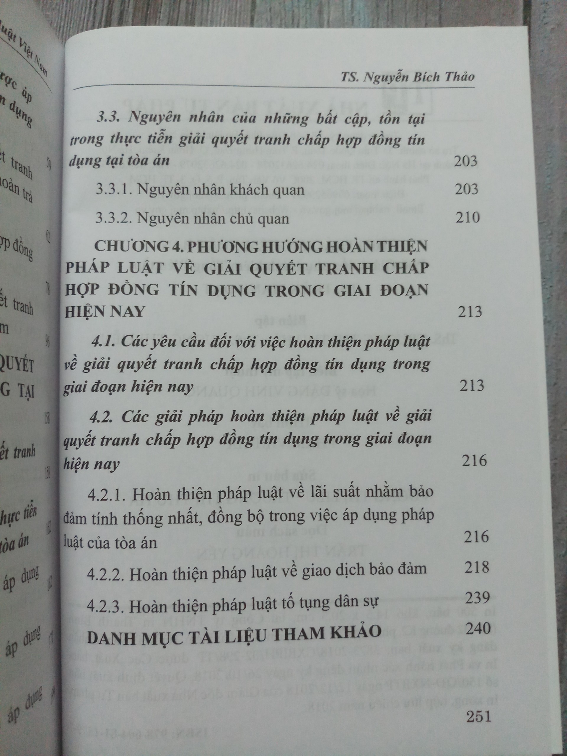 Giải quyết tranh chấp hợp đồng tín dụng theo pháp luật Việt Nam (Sách chuyên khảo)