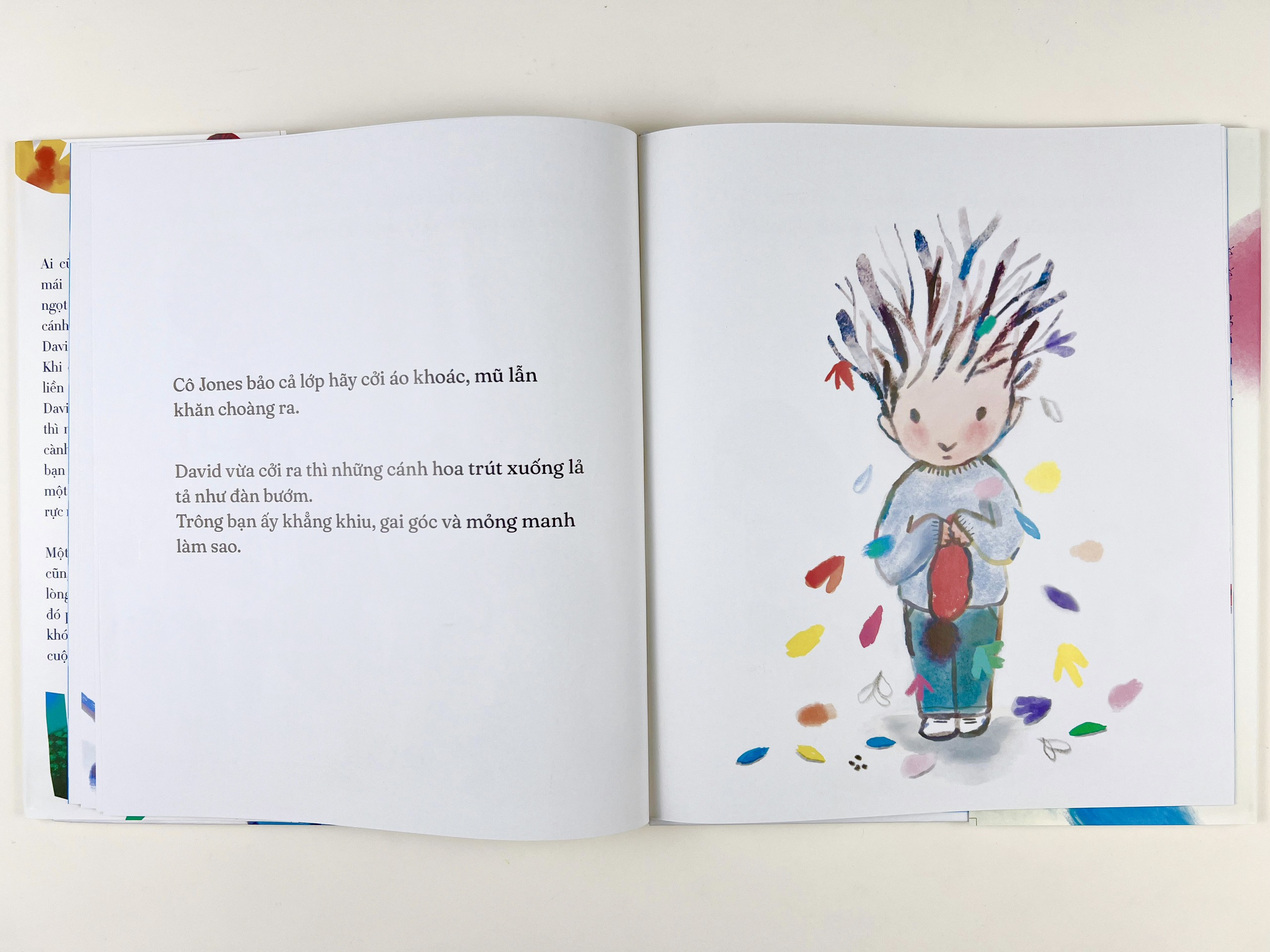 Sách cậu bé có mái tóc nở hoa - Crabit Kidbooks - Bìa cứng