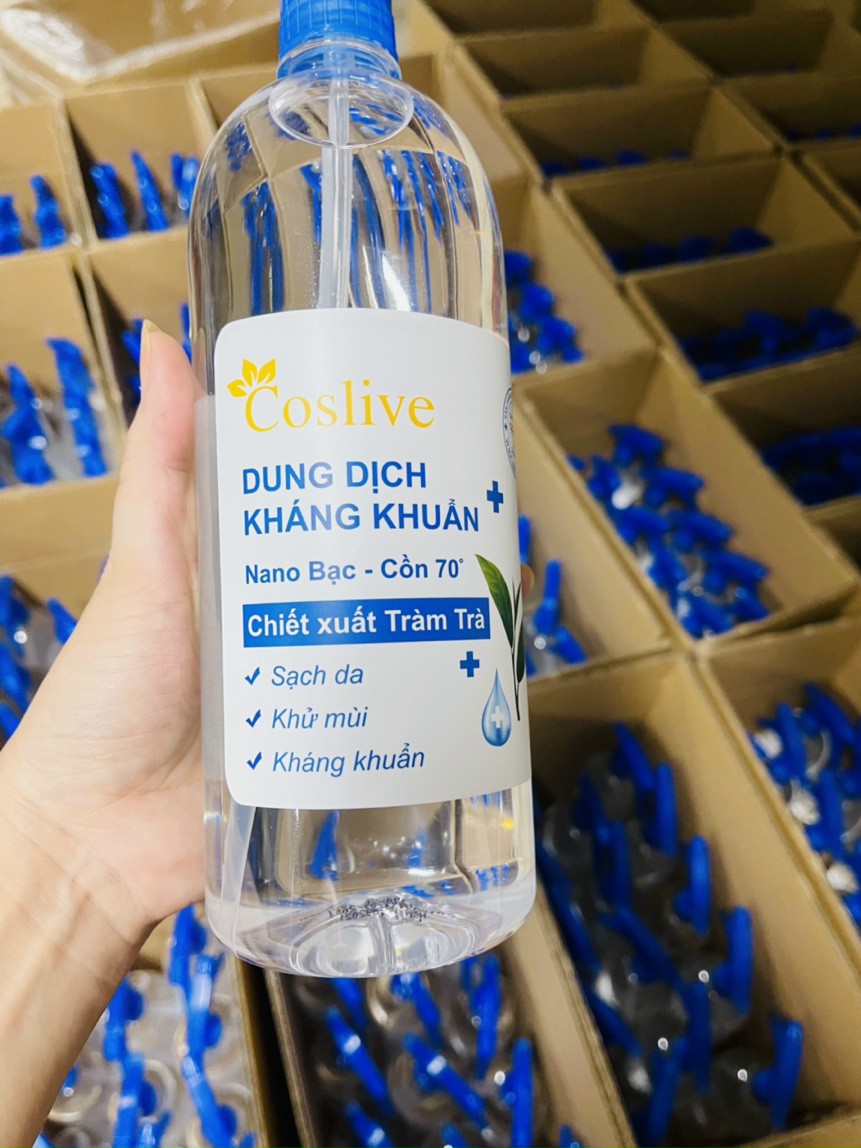 DUNG DỊCH KHÁNG KHUẨN TRÀM TRÀ CỒN 70 ĐỘ 1000ML COSLIVE