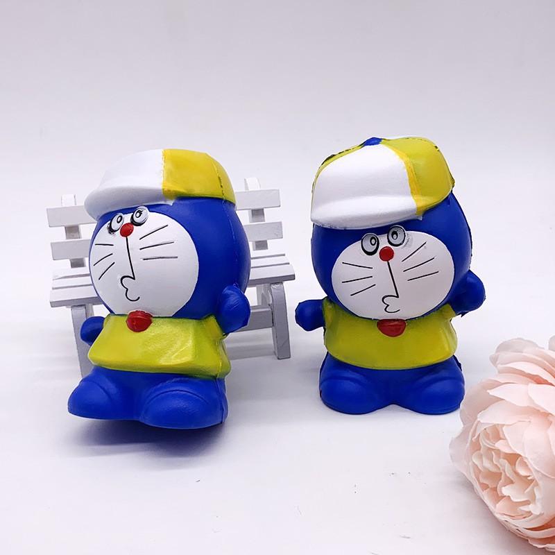 Squishy Doraemon đội mũ