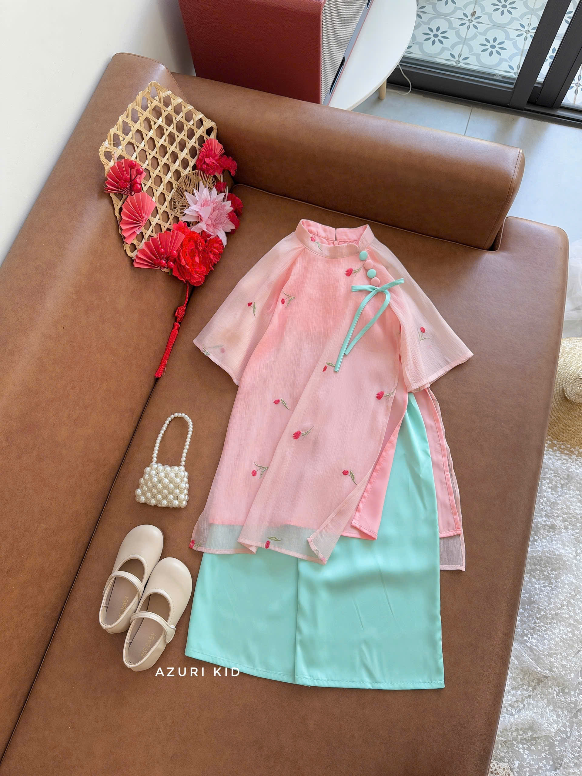 Bộ áo dài tết cho bé gái mẫu Hoa mùa xuân xinh xắn từ 12-45kg hàng thiết kế cao cấp