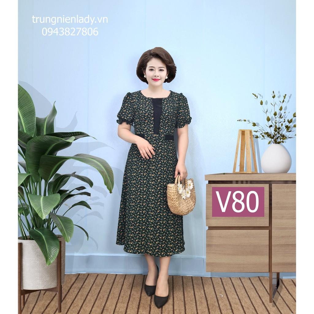 Đầm hoa nhí cho phụ nữ trung niên