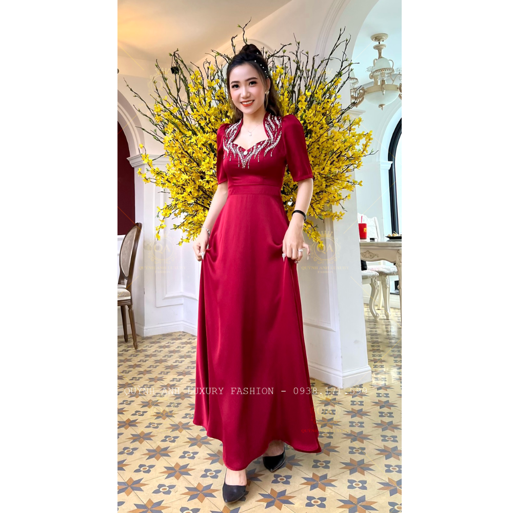 Váy Đầm Dạ Hội Nữ Hoàng Đỏ Đô Đính Đá Pha Lê Rosaleen Dress