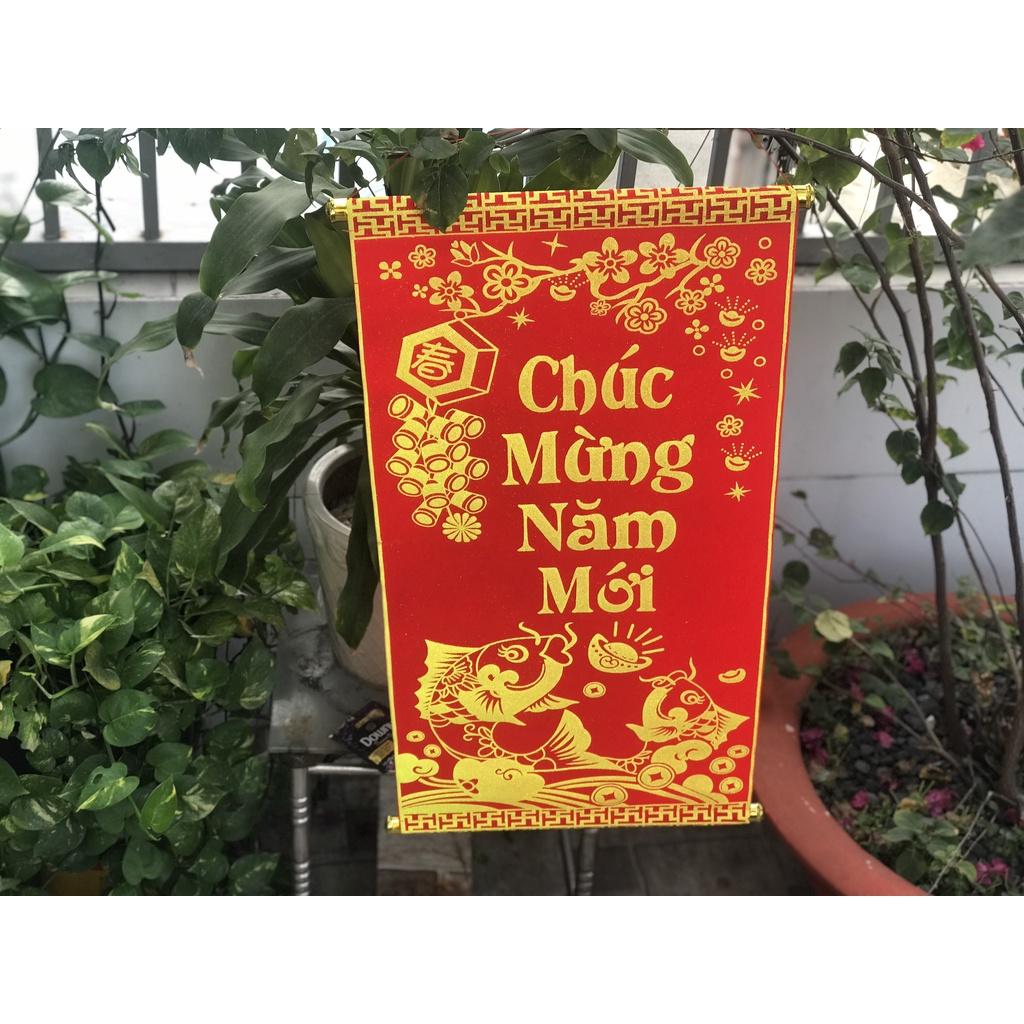 Liễn trang trí tết in chữ Việt Nam làm từ vải nhung