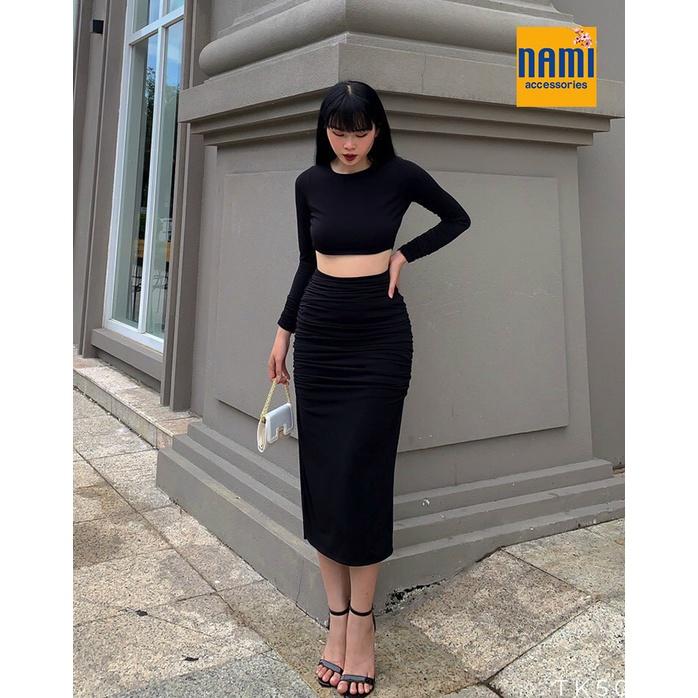Set Áo Croptop Tay Dài Cutout Lưng Kèm Chân Váy Body Rúm Chuẩn Xịn Căng Đét Quyến Rũ - QANU522