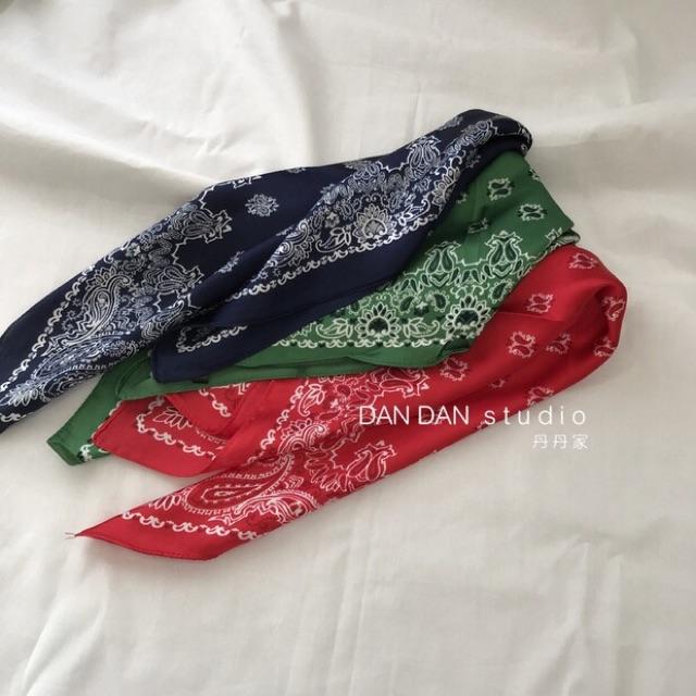 Khăn bandana lụa mini choàng cổ size 53x53cm in hoa văn hạt điều - Khăn turban