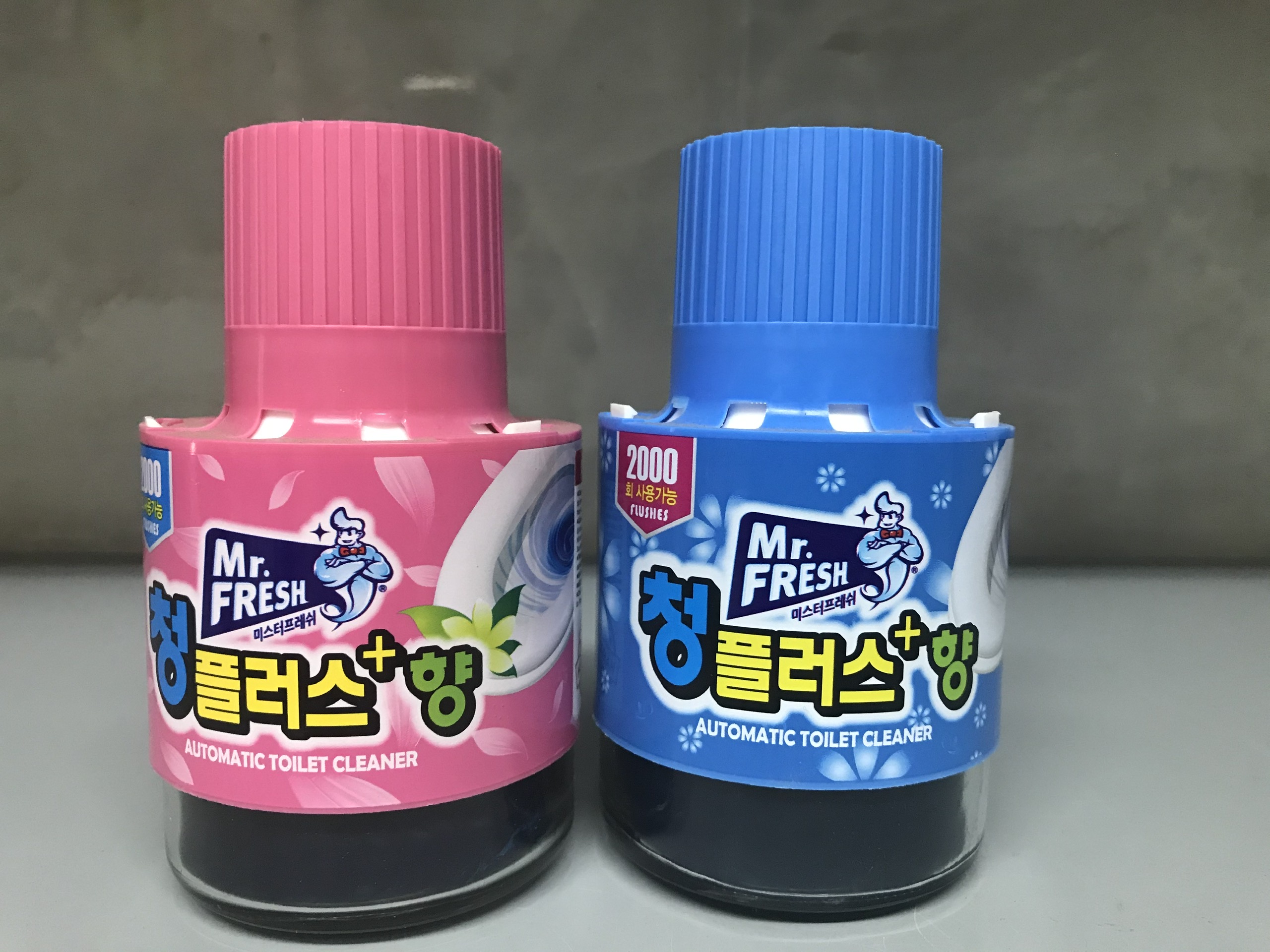 Combo 2 Cốc thả bồn cầu tẩy xanh toilet Mr.Fresh - Hàn Quốc 180g hương Ngàn hoa +  hoa Ly (hàng chính hãng)