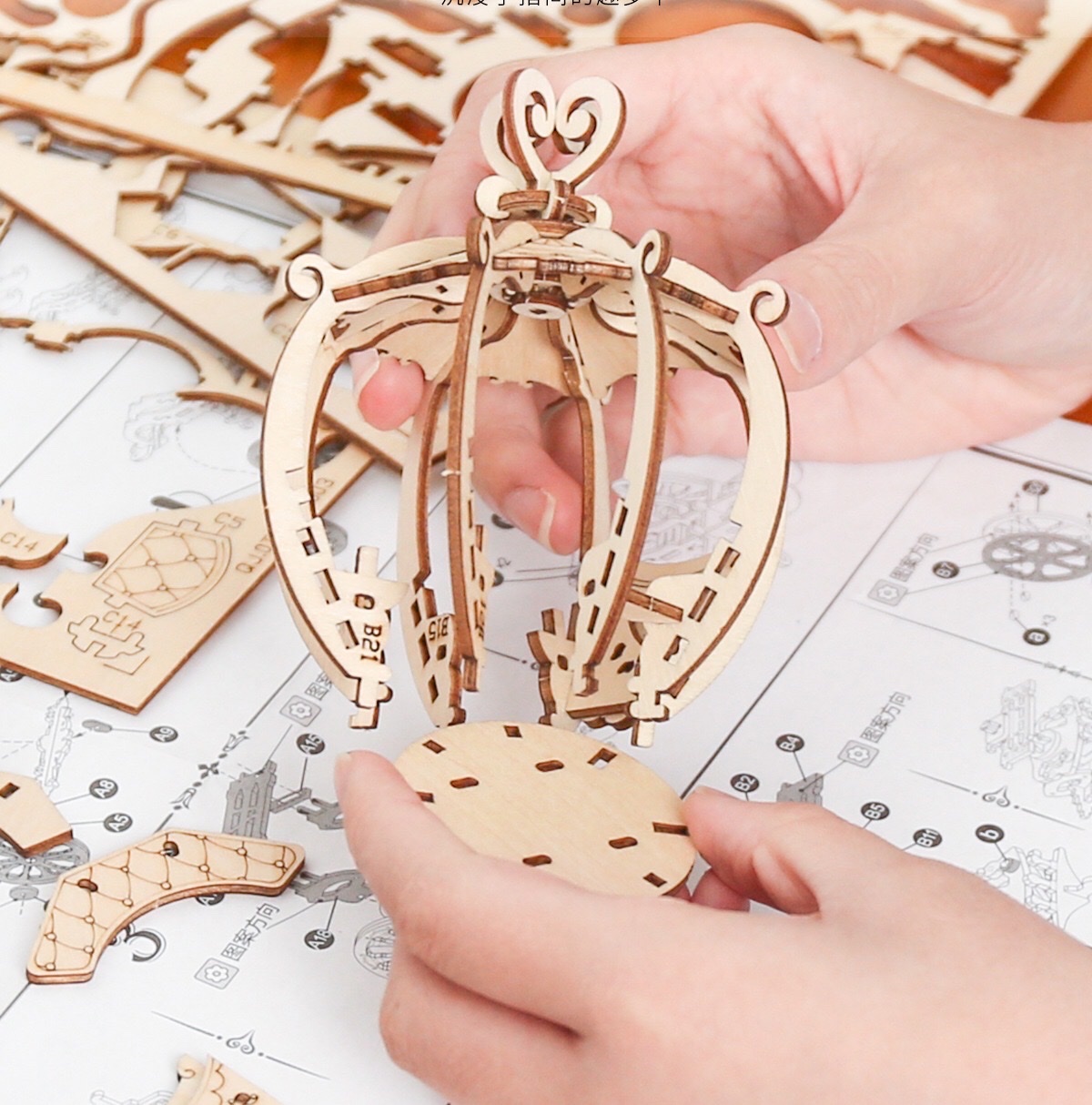 Lắp ráp mô hình gỗ 3D Robotime khinh khí cầu, xe dạ tiệc, xe 3 bánh đồ chơi lắp ghép thông minh