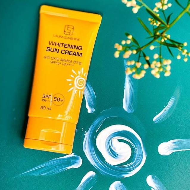 Kem chống nắng trắng da Nhật Kim Anh - Laura Sunshine Whitening Sun Cream SPF50+ PA+++ 50ml