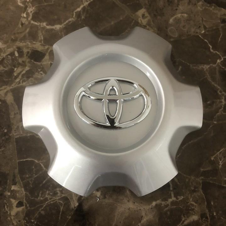 Logo chụp mâm, ốp lazang bánh xe ô tô Toyota Land Cruiser Prado (đời xe 2014, 2015, 2016, 2017, 2018, 2019, 2020)