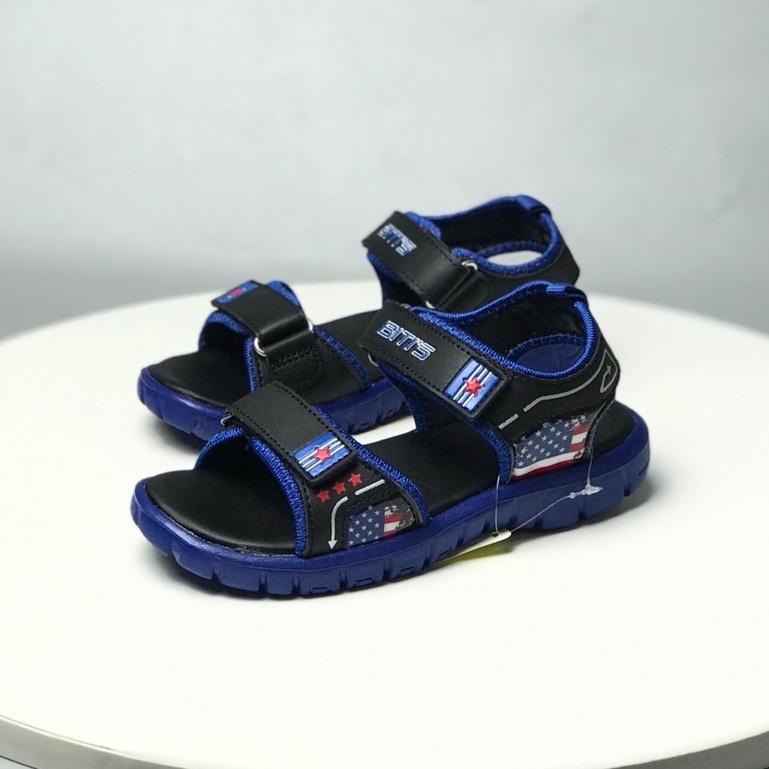 Sandal học sinh họa tiết cờ Mỹ đế siêu nhẹ DEB009100