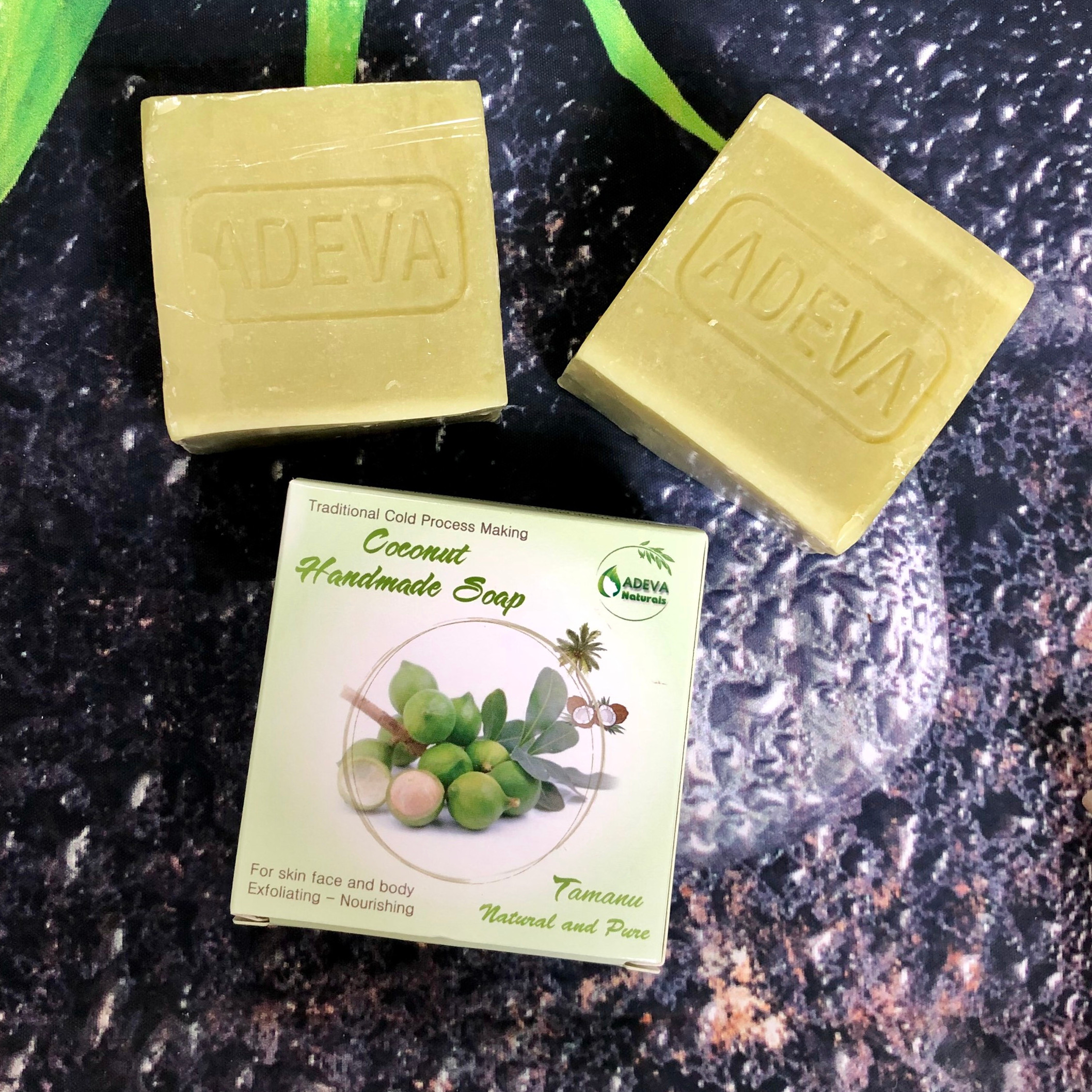 Coconut handmade soap - Xà bông Mù u (3 bánh - 100 gr/ 1 bánh) - Adeva Naturals - Xà phòng handmade với thành phần từ thiên nhiên, an toàn dịu nhẹ, cho làn da mềm mại - Không gây khô rít da