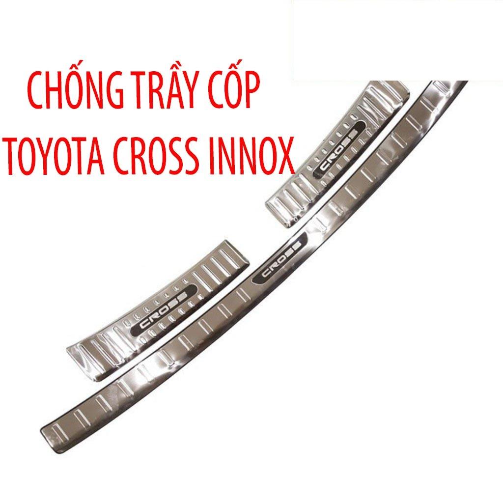 Chống trầy cốp trong, ngoài xe Toyota Cross 2020-2023 inox cao cấp