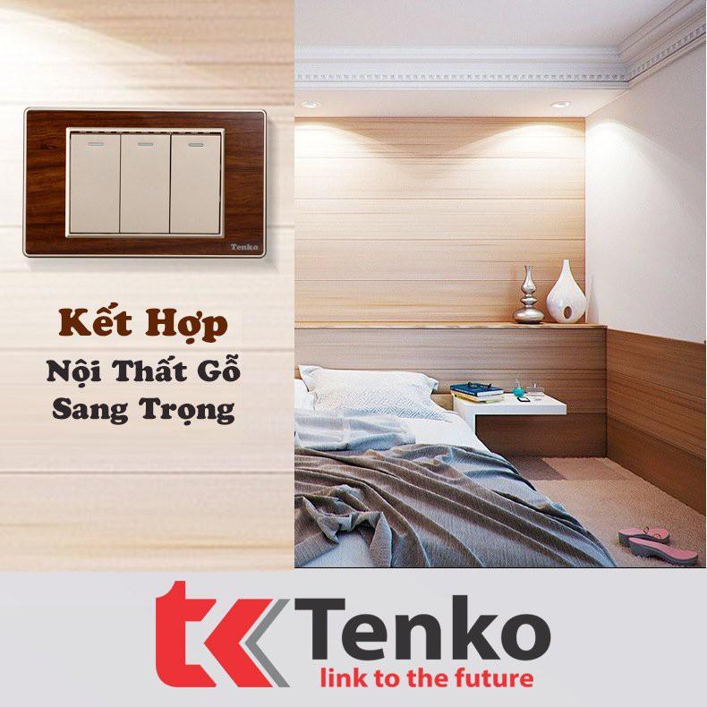 Công Tắc 3 Hạt VÂN GỖ Bo Viền Vàng - Mẫu Mã Dễ Thiết Kế Với Nhà Gỗ Vân Giả Gỗ - Thương Hiệu Nhật Bản Tenko TK-C6-03