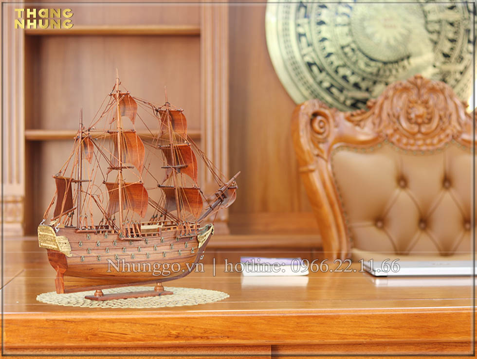 Mô hình thuyền buồm gỗ hương_TH40