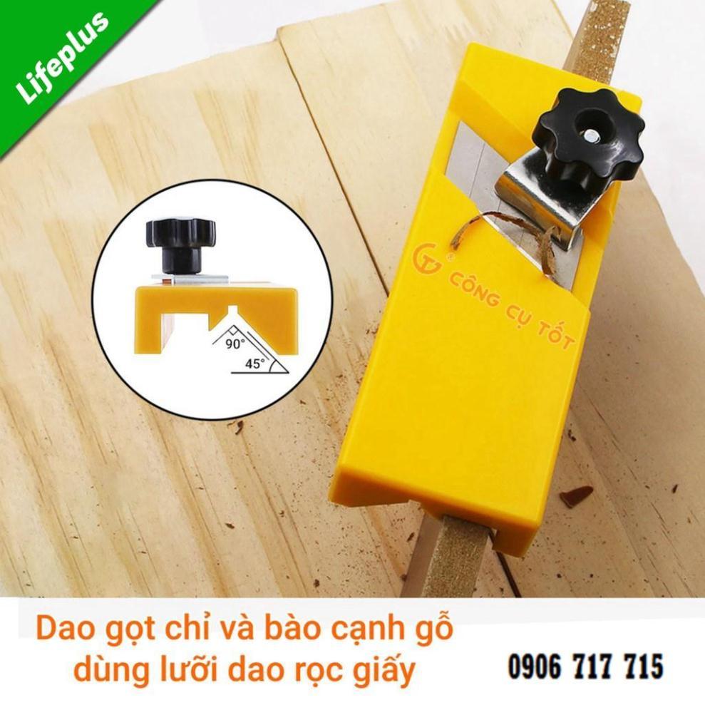 Dao gọt chỉ và bào cạnh gỗ dùng lưỡi dao rọc giấy