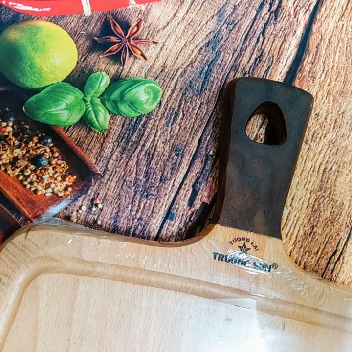 THỚT GỖ BEECH CHỮ NHẬT CAO CẤP có tay cầm Kt 25cx43cm. Dụng cụ nhà bếp được Kiểm nghiệm và chứg nhận bởi VSATTP AN TOÀN
