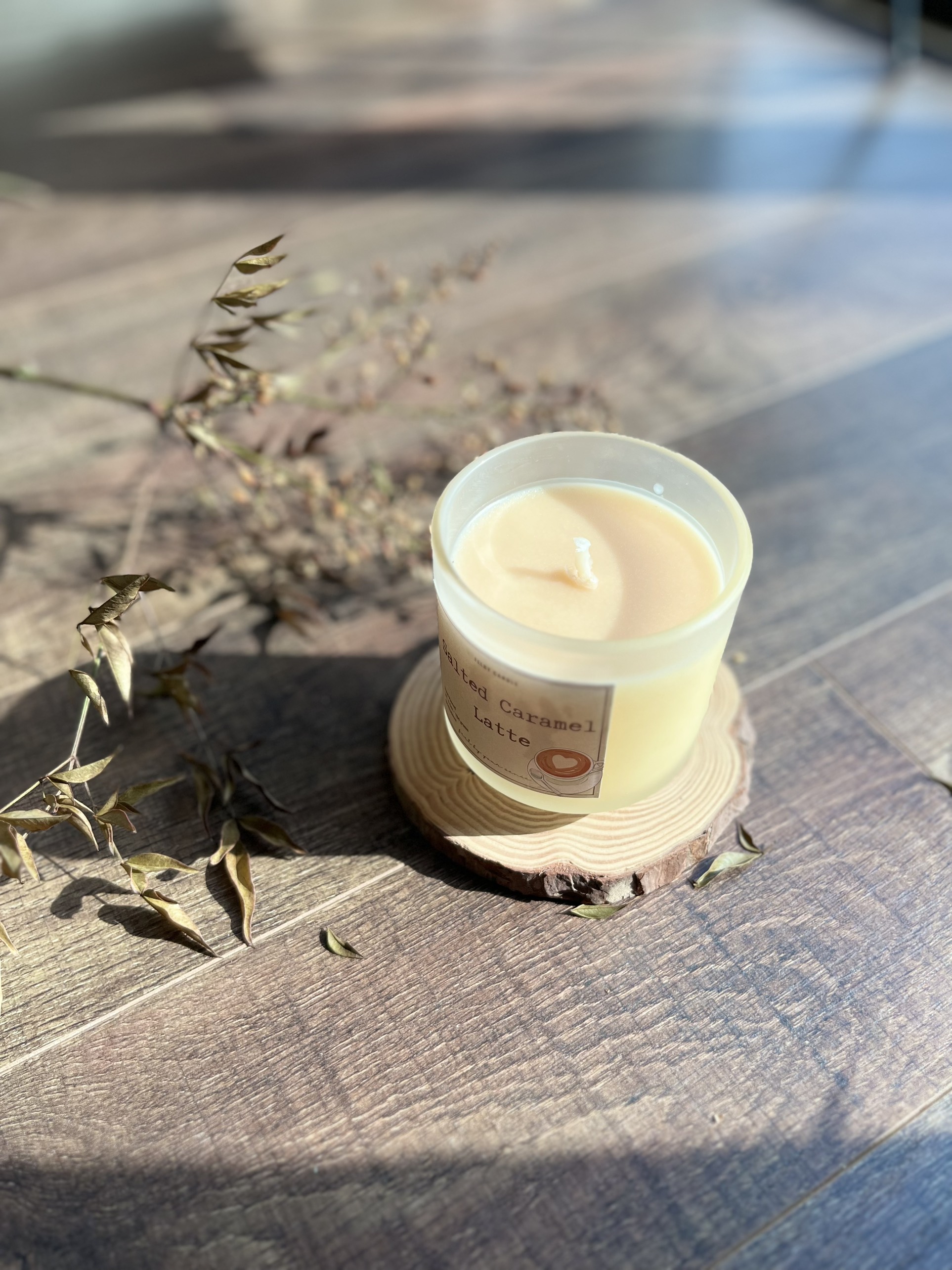 Nến thơm tự nhiên Salted Caramel Latte, hương cafe, nguyên liệu nhập khẩu, 184grams, bấc sợi