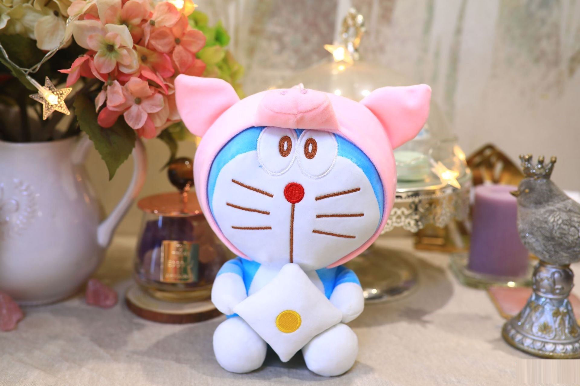 Thú bông Doraemon đội mũ thú - 20cm (Ếch Xanh - Pikachu - Tuần Lộc - Heo Hồng)