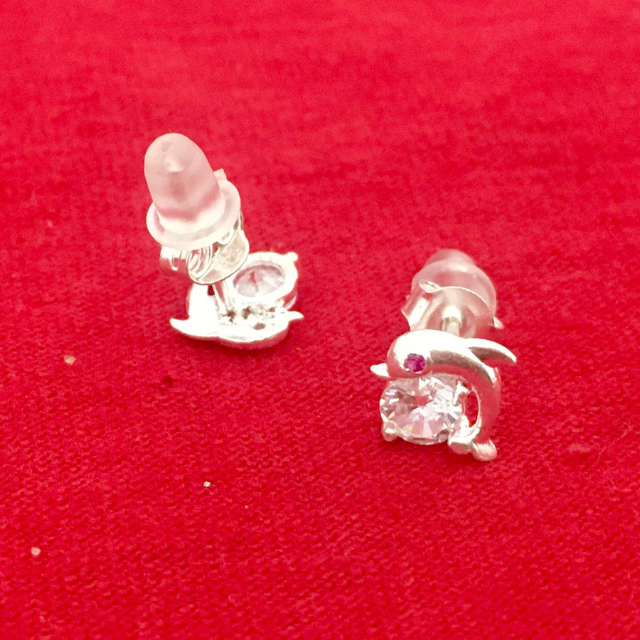 Khuyên tai nữ bạc cá Heo chất liệu bạc chốt đeo sát tai cho nam và nữ Bạc Quang Thản - QTBT15