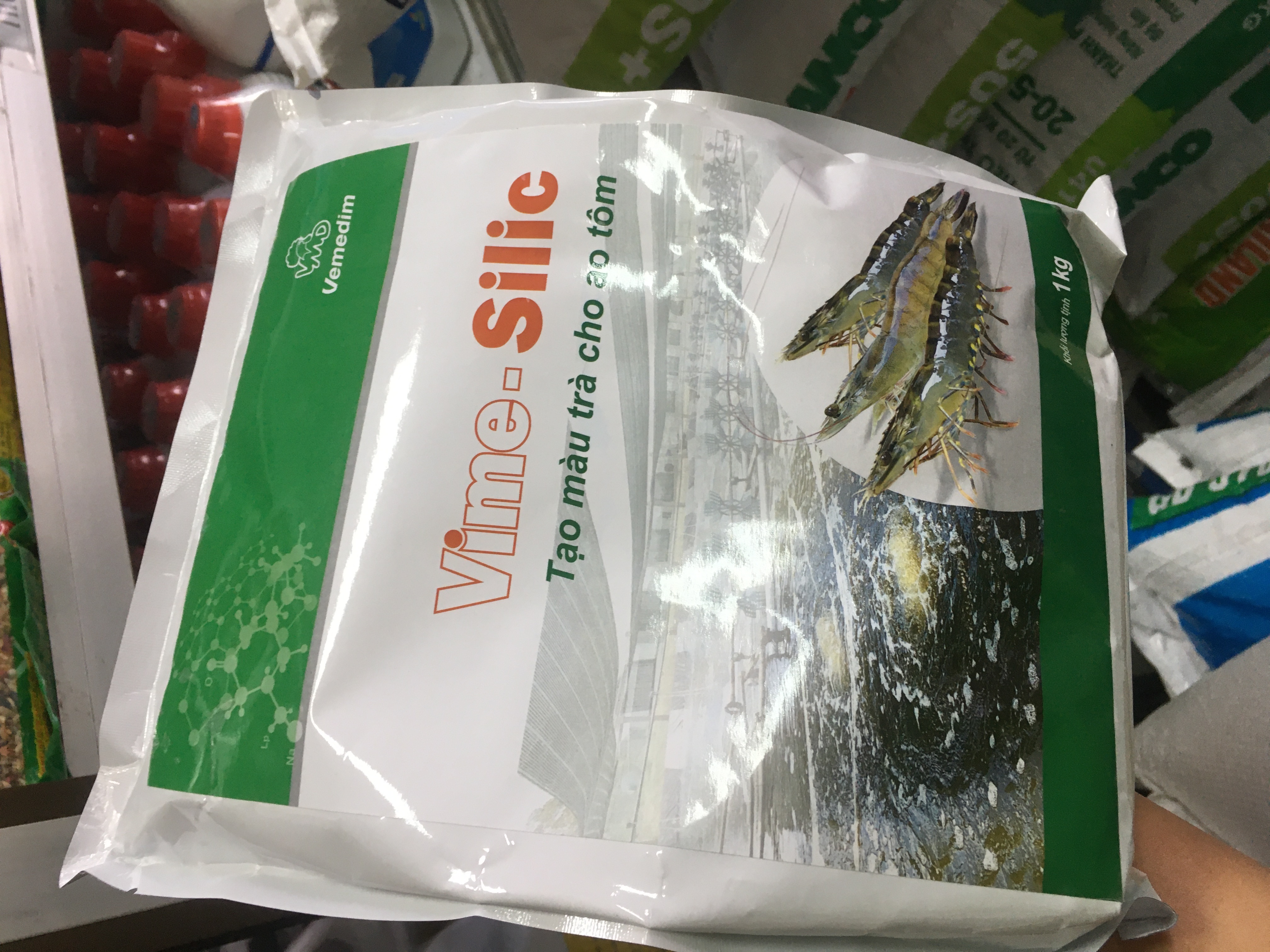 Vime silic tạo màu trà cho tôm , giúp tôm máu cứng vỏ lớn nhanh vemedim