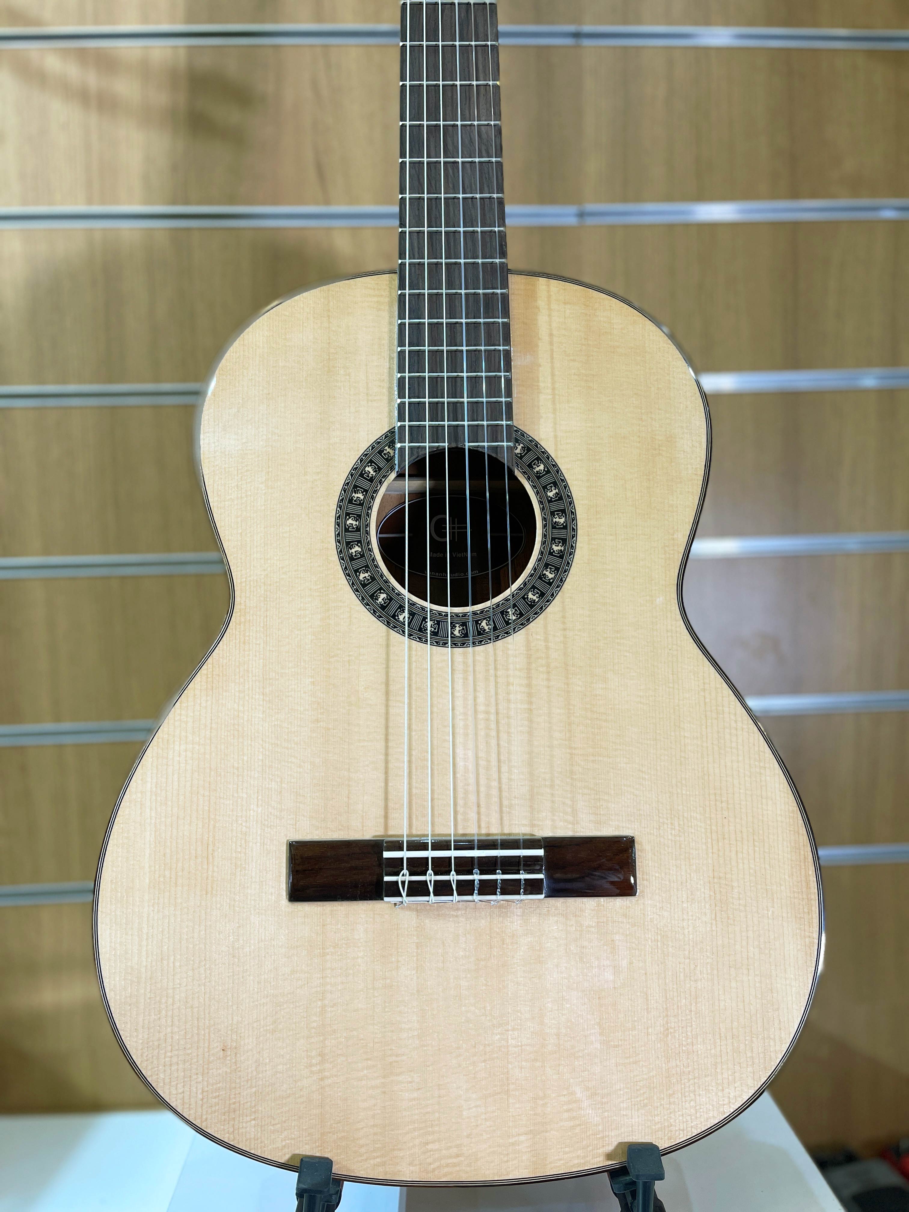 Đàn Guitar Classic C400C