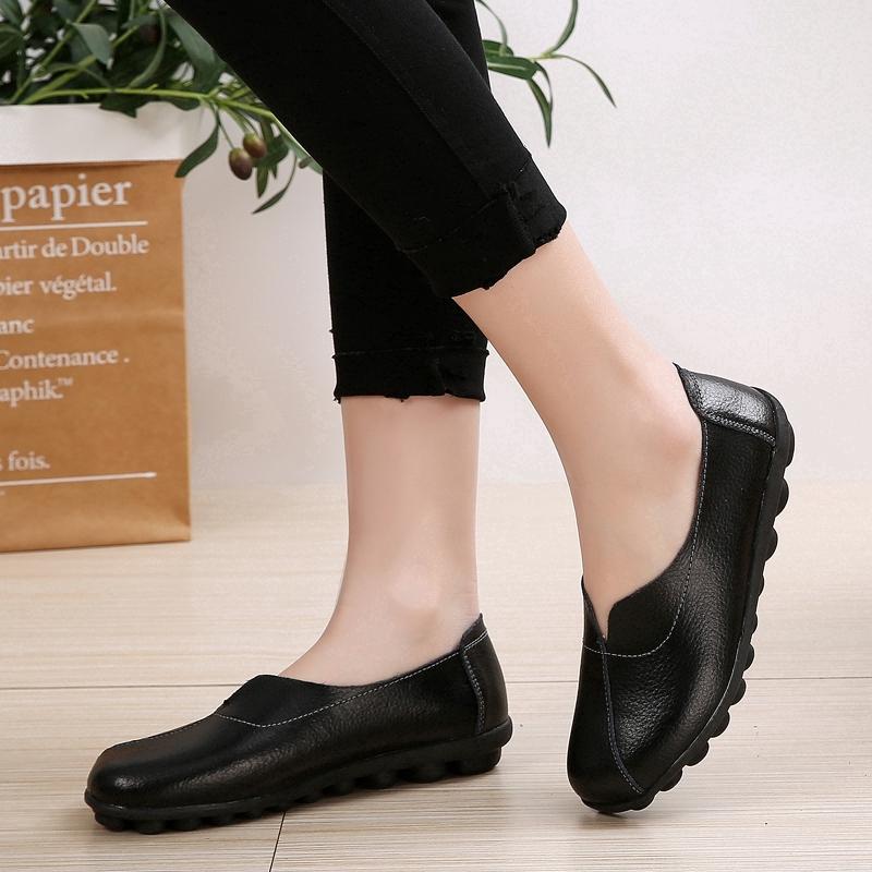 2020 Fashion women outdoor soft leather casual flat shoes
