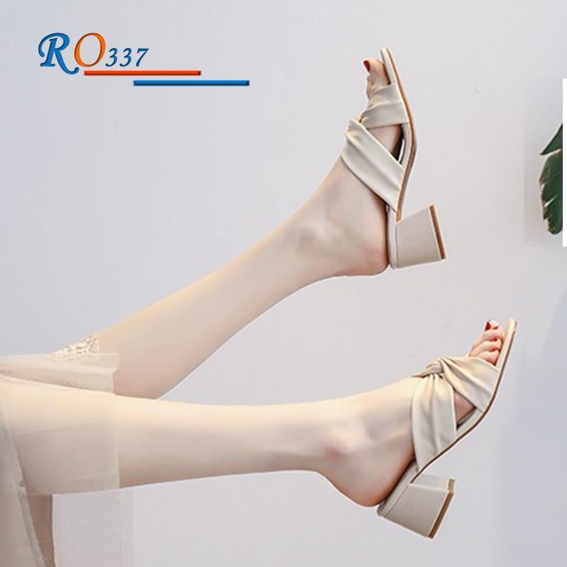 Dép nữ quai da lì cao cấp ROSATA RO337 5p đế trụ - Vàng, Kem - HÀNG VIỆT NAM - BKSTORE