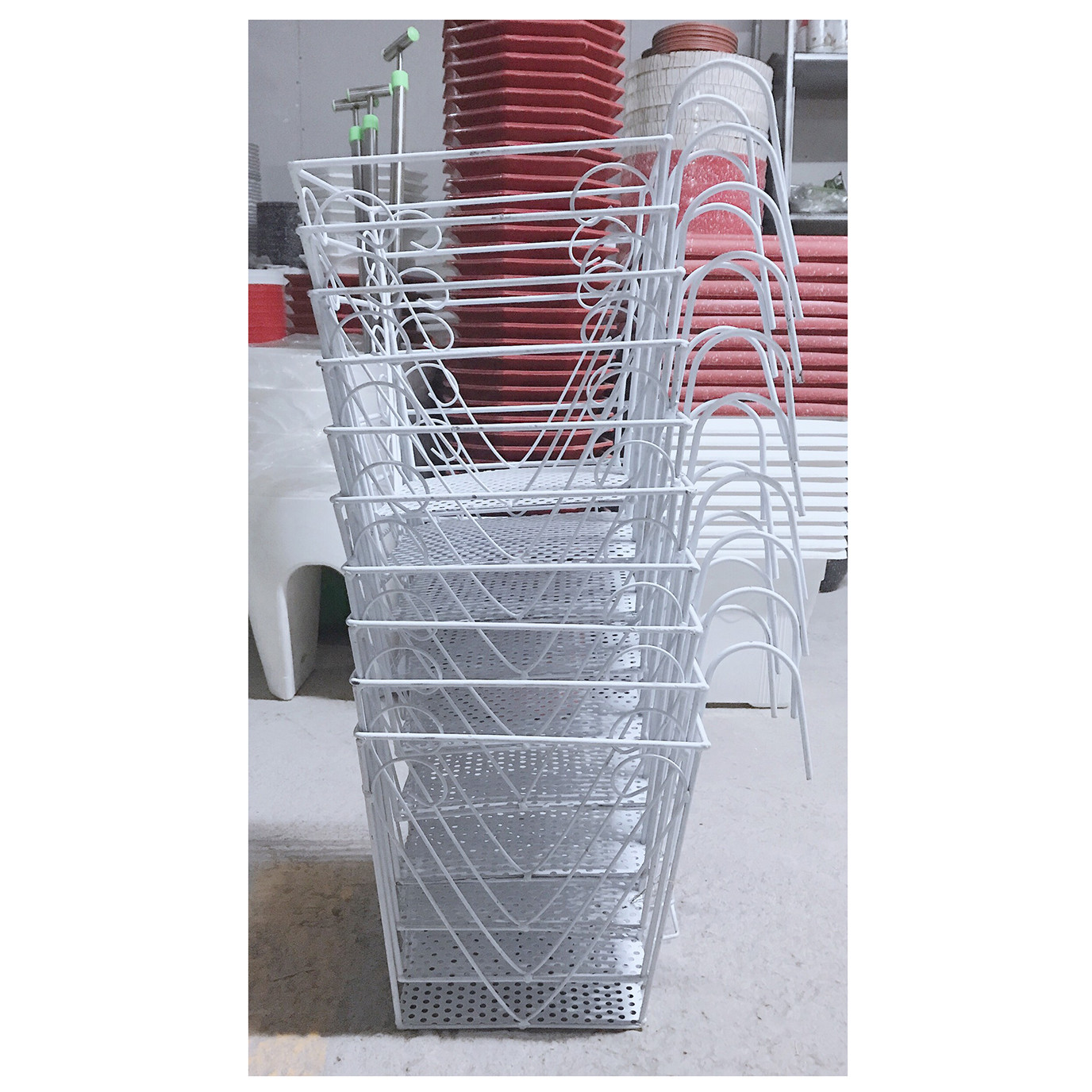 10 Giỏ Sắt Hình Vuông 24x23cm - Màu TRẮNG Treo Chậu Hoa Lan Can Ban Công