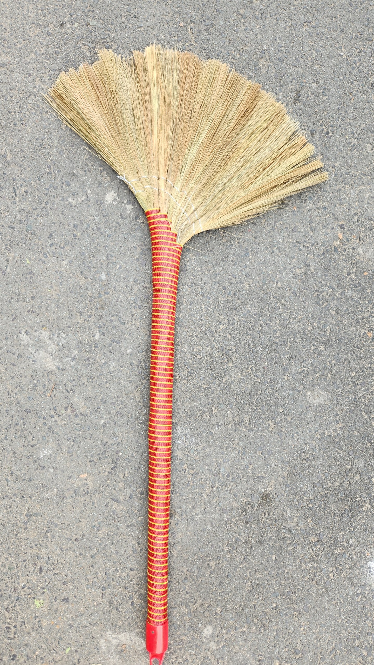 Chổi đót quét nhà cuốn dây cước