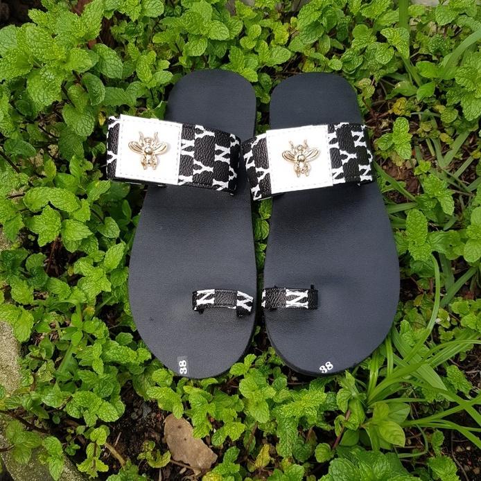 Dép xỏ ngón nữ N-Y đen sandal đồng nai