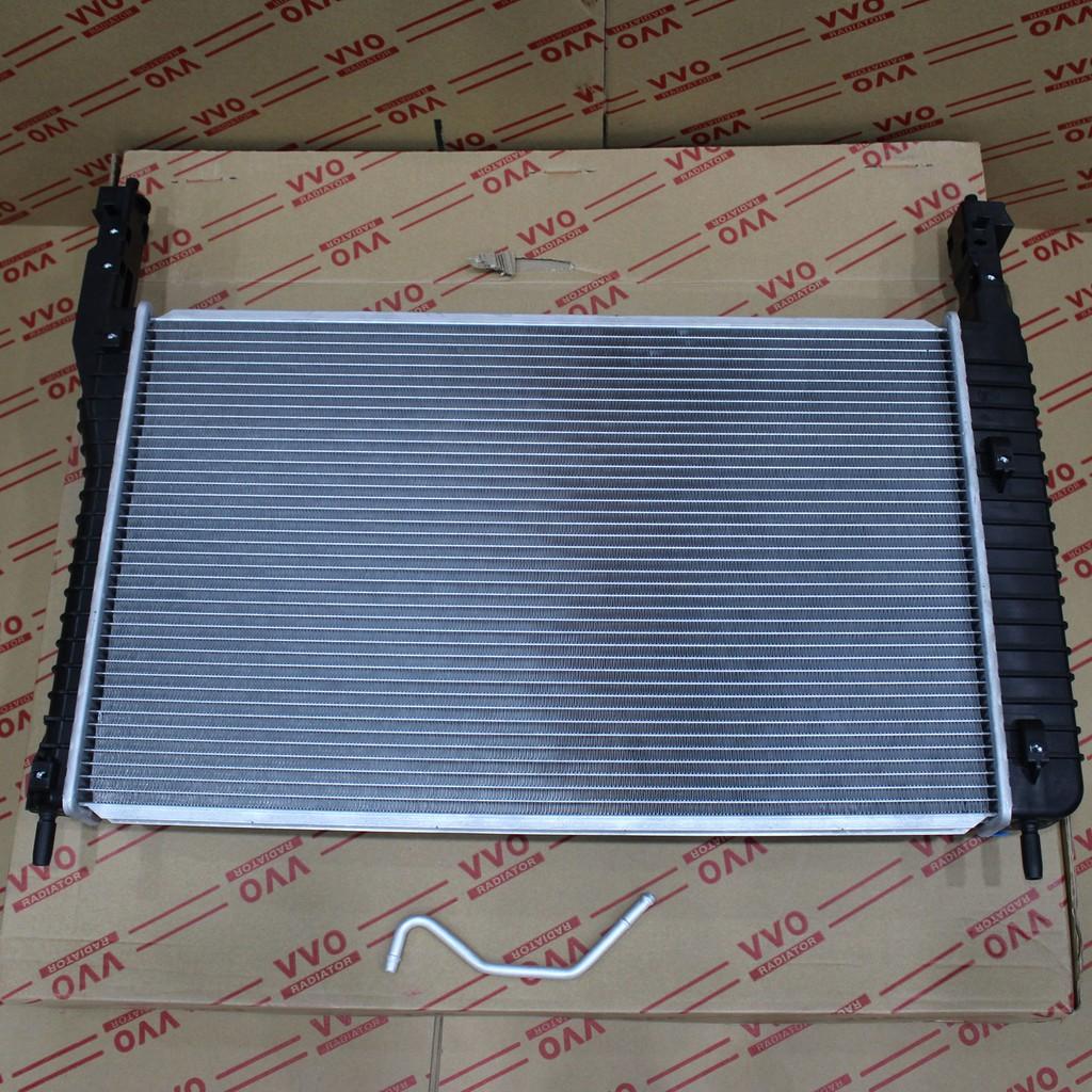 Két nước Chevrolet Captiva, 2006-2013, máy dầu, số tự động, loại dày