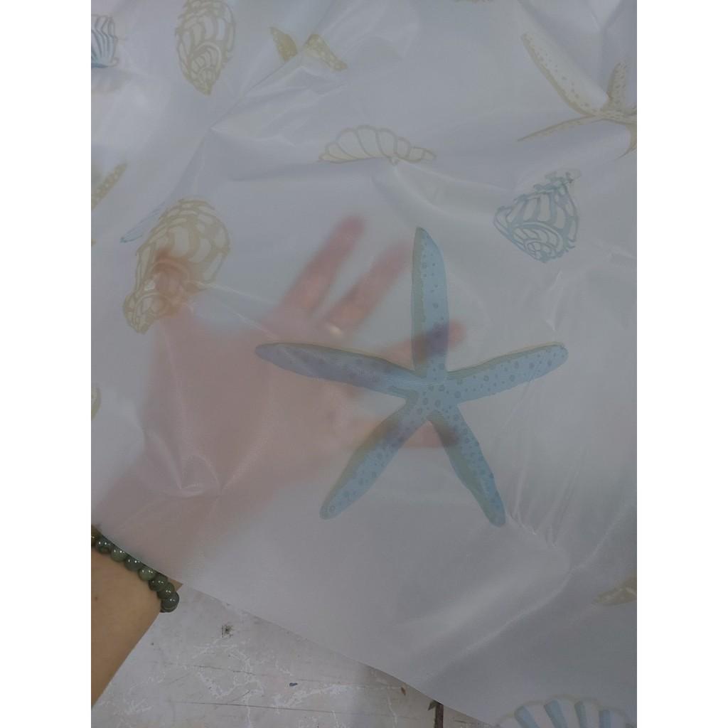 Khăn trải bàn dạng trong nhiều mẫu